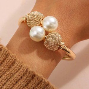 ELEGANT Women's New Bracelet Pearl Gold